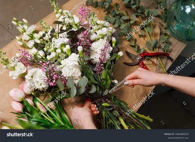 Everyday bouquet with peach and blush tones